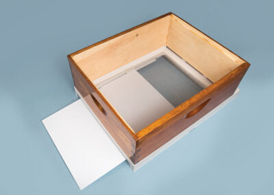 Ultimate IPM Bottom Board System